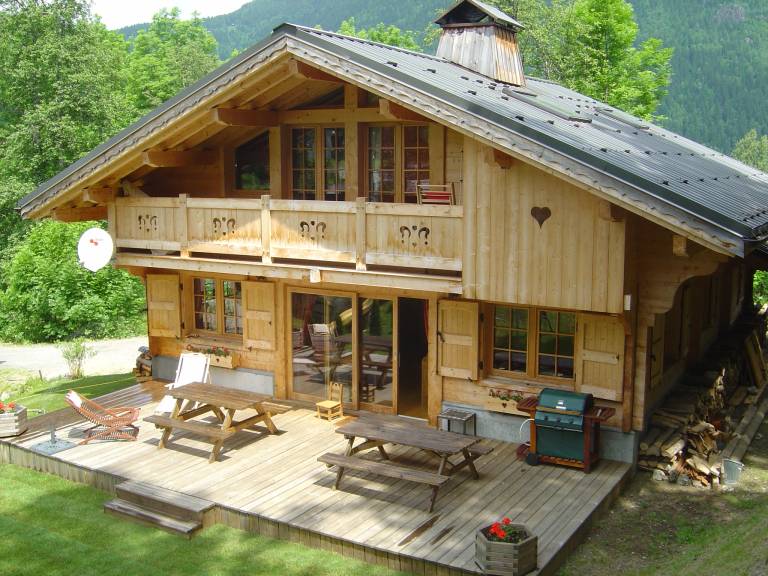 Chalet with sauna, garden & terrace | Mountain view — photo 3