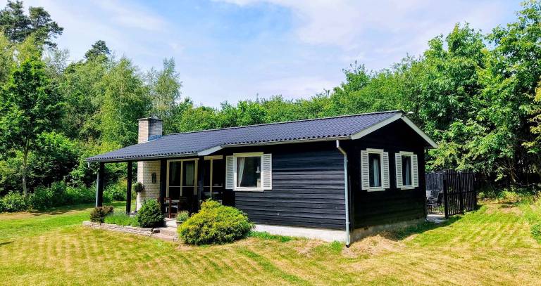 Cozy cottage steps from Lyngsbæk beach — photo 4