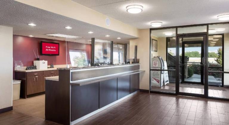 Red Roof Inn Philadelphia - Trevose — photo 5