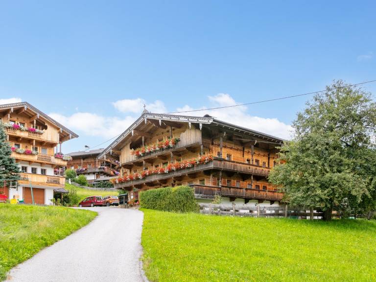 Nice apartment with patio & yard | Pet-friendly in Kufstein