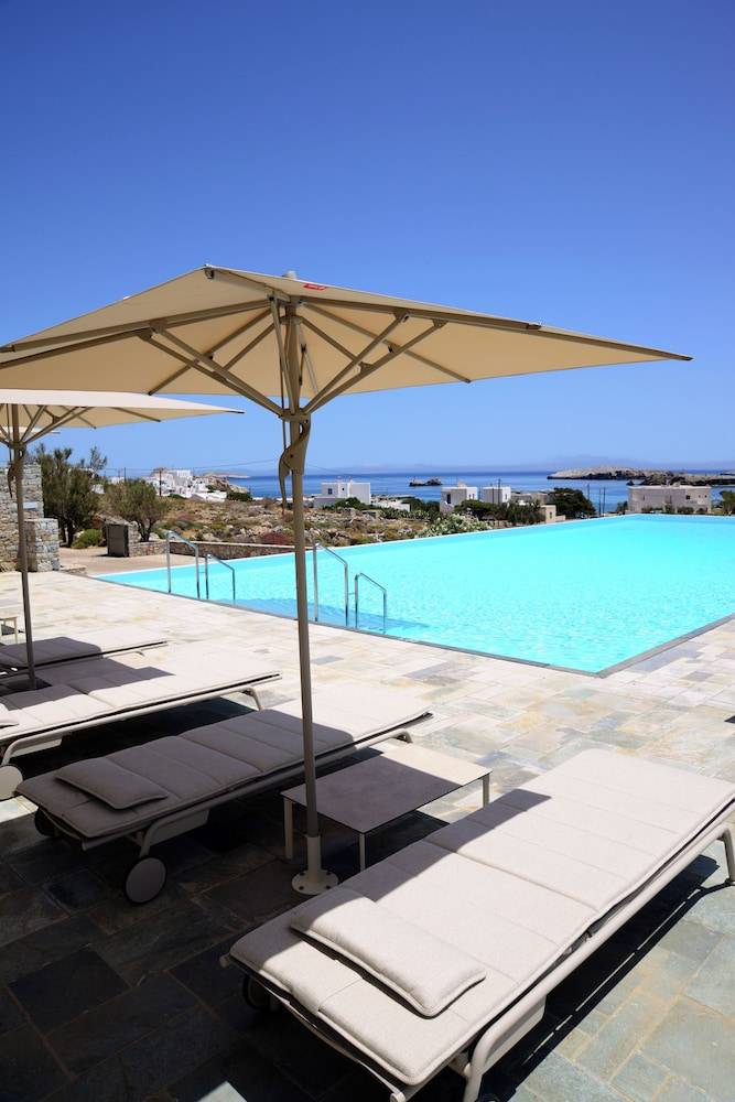 Aparthotel Karavostasis