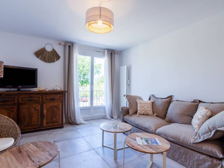 Holiday apartment with 1 room for 5 persons — photo 2