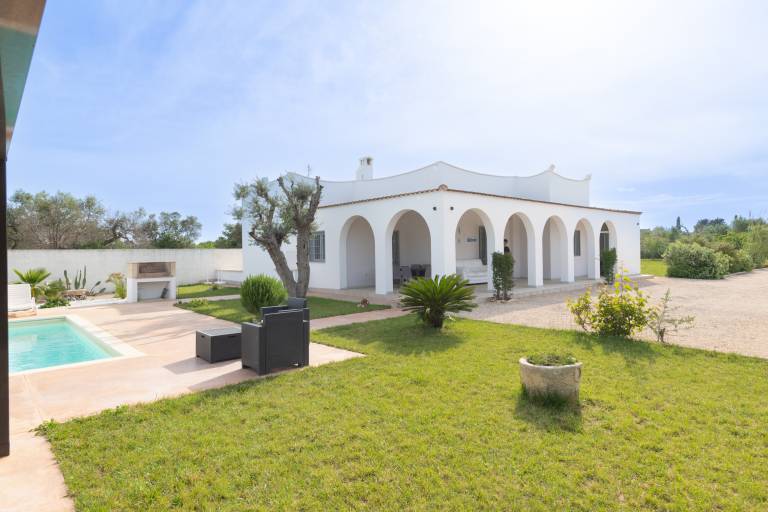 Villa 'Città Bianca' with Private Pool, Wi-Fi and Air Conditioning — photo 3