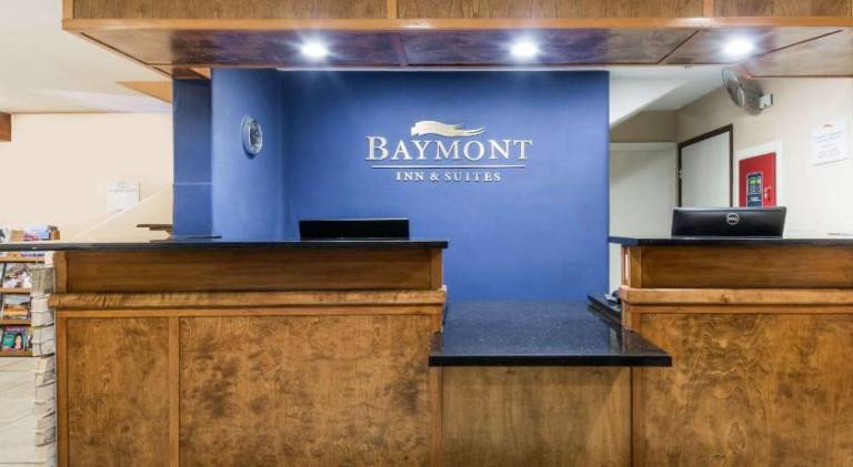 Baymont by Wyndham Santa Fe — photo 2