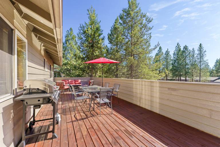 Child-friendly nice vacation home with hot tub, pool & barbeque | Pet-friendly — photo 2