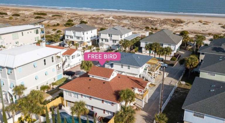 House with pool in Tybee Island, GA