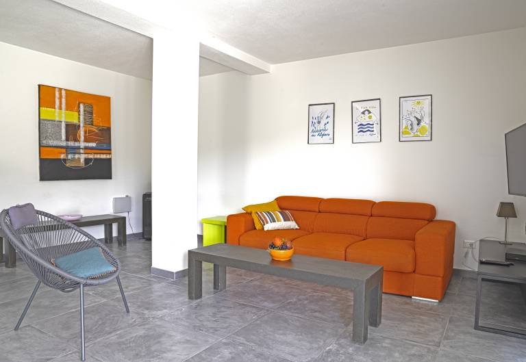 Child-friendly wonderful rental apartment with private pool, patio & grill | Panoramic view | Pets are welcome — photo 3