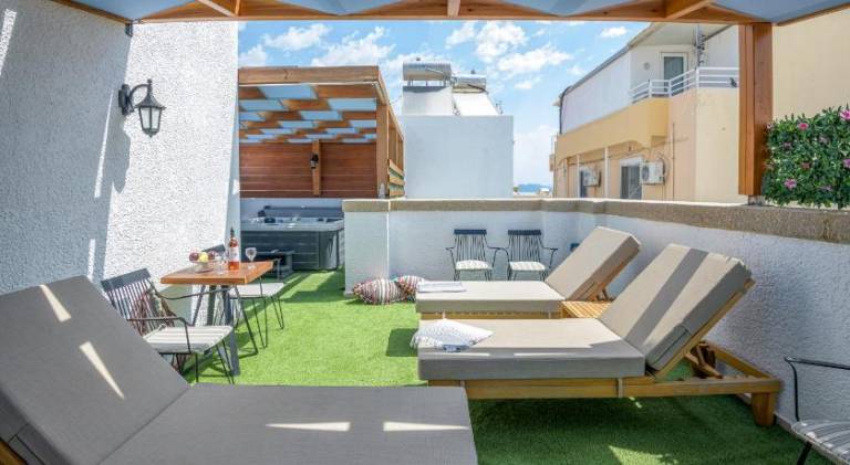 Villa with terrace & hot tub | Next to the beach | Good for workation | Pets allowed — photo 3