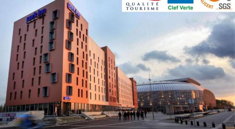 Park Inn by Radisson Lille Grand Stade in Lesquin
