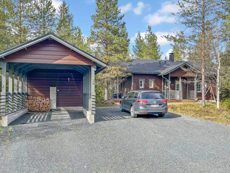 Beautiful vacation home with terrace & sauna | Pet-friendly — photo 2