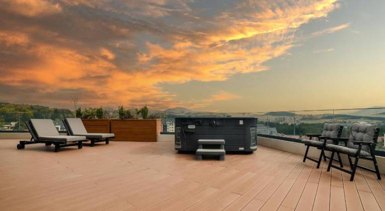 Serviced apartment with sauna, pool & yard | Pets allowed — photo 4