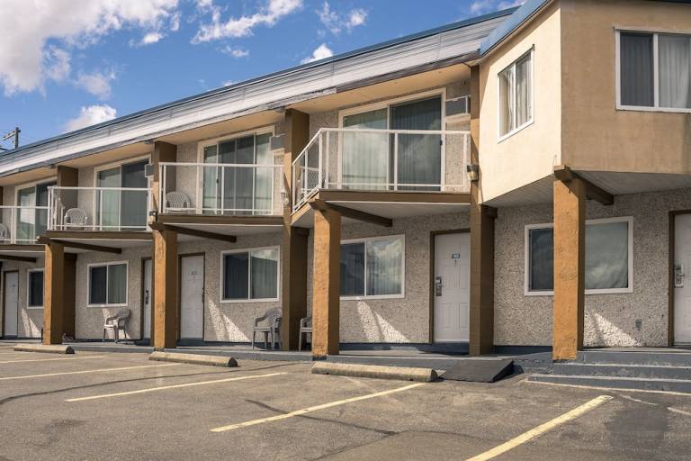 Motel  Courtenay