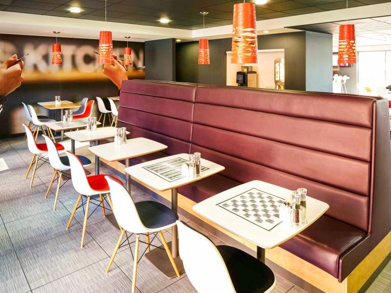 Ibis London Luton Airport — photo 3