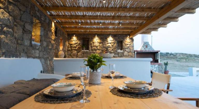 Villa with barbecue, garden & private pool — photo 5