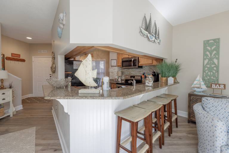 82 Ocean Breeze: 2 Bed/2.5 Bath Pet Friendly Villa, Free Bikes, Tennis, Pool — photo 5