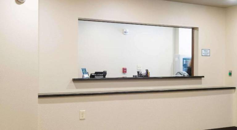 WoodSpring Suites Lafayette — photo 3
