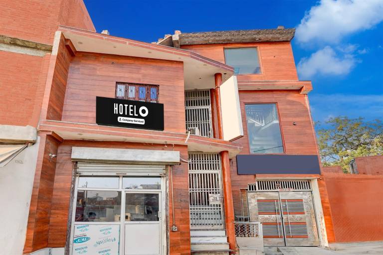 Hotel O Raj Ghat Ayodhya Formerly Shree Siya Raman