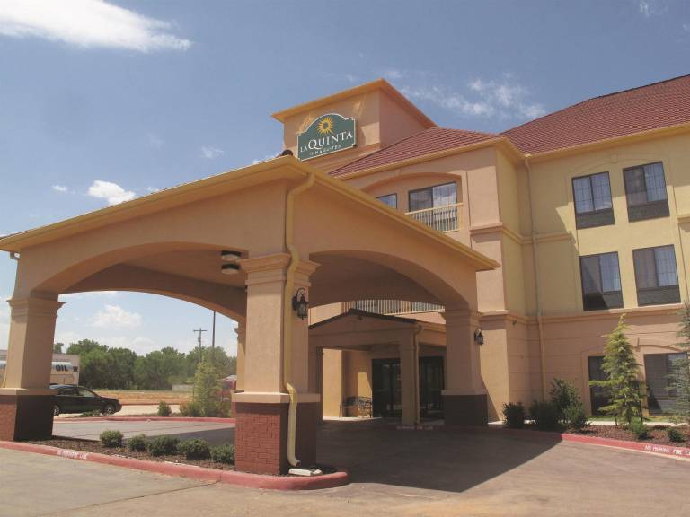 La Quinta Inn & Suites by Wyndham Woodward in Woodward, OK
