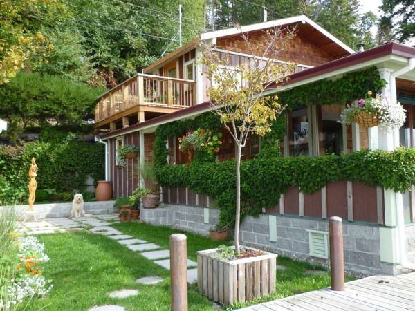 Bed and breakfast  Powell River