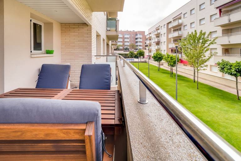 Child-friendly rental apartment with pool, yard & patio | Next to the beach | Suitable for remote work | Dogs allowed — photo 4