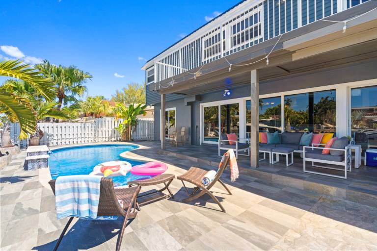 House with patio, yard & private pool | Water view — photo 4