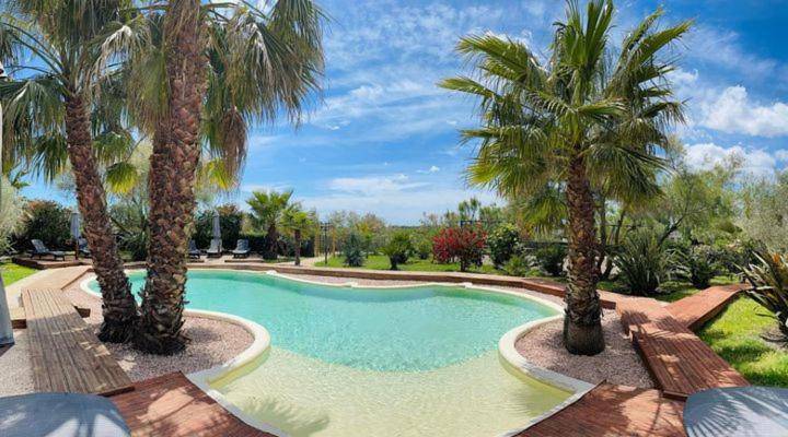 House with barbeque, pool & yard | Dogs allowed in Saintes-Maries-de-la-Mer