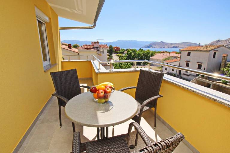 Beautiful rental apartment with grill | Sea view | Close to the beach | Pets are welcome — photo 4