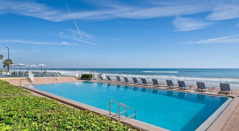 Spark by Hilton Ormond Beach Oceanfront — photo 2
