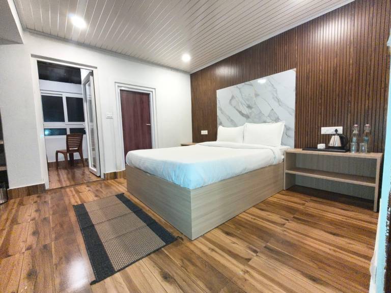 PINEVIEW ESCAPES in Darjeeling