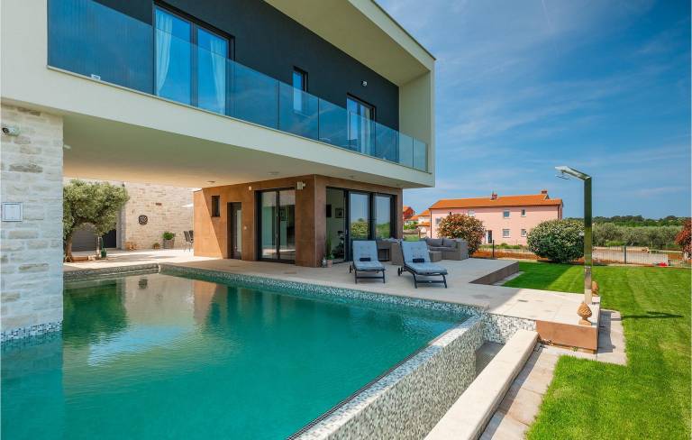 House  Novigrad