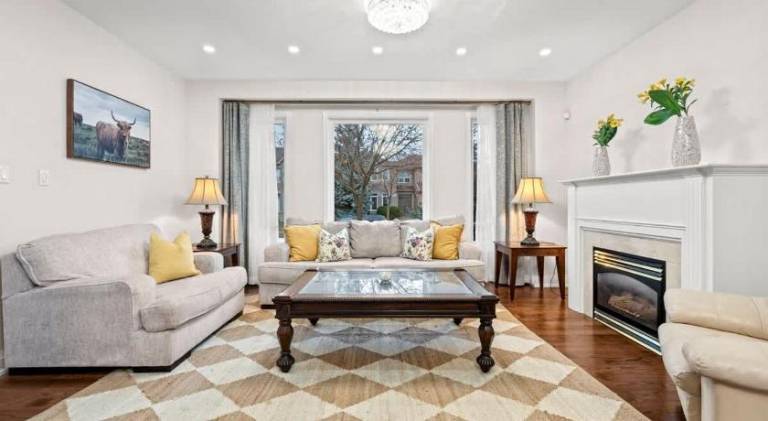 House | Perfect for remote work | Dogs allowed in Mississauga, ON