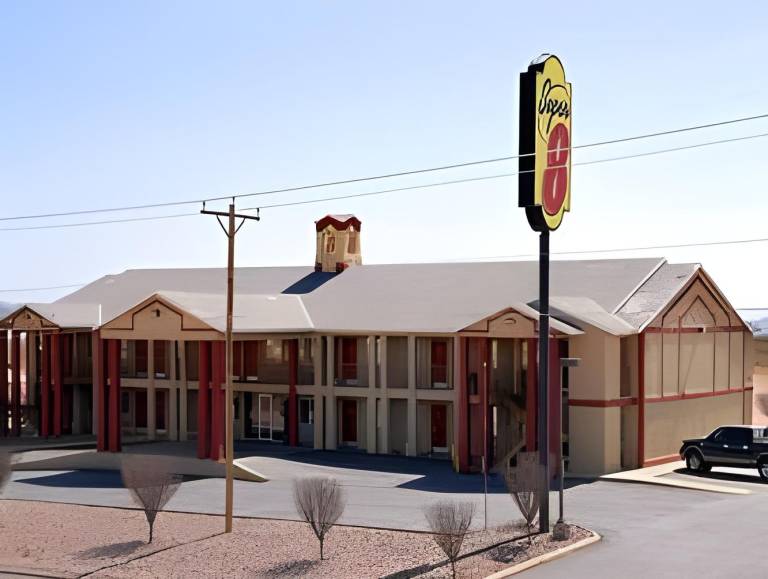 Super 8 By Wyndham Van Horn in Van Horn, TX
