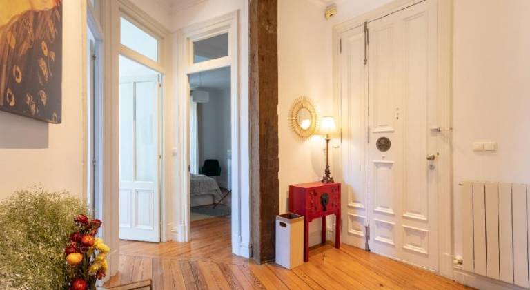 Apartment | Near Mercado de la Ribera — photo 2