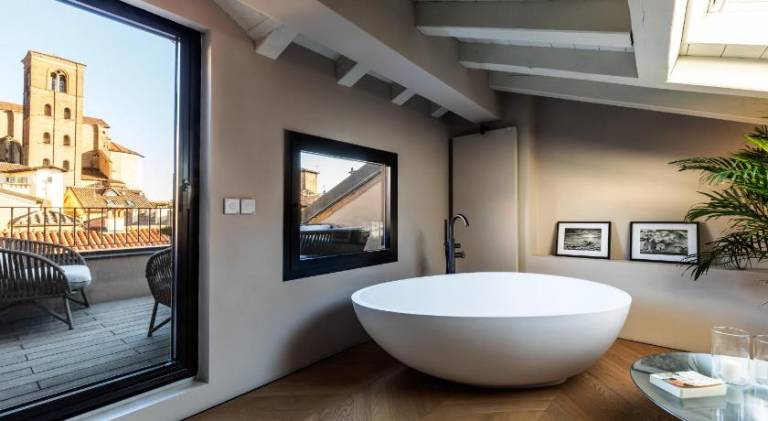 Rental apartment | Close to Two Towers — photo 2