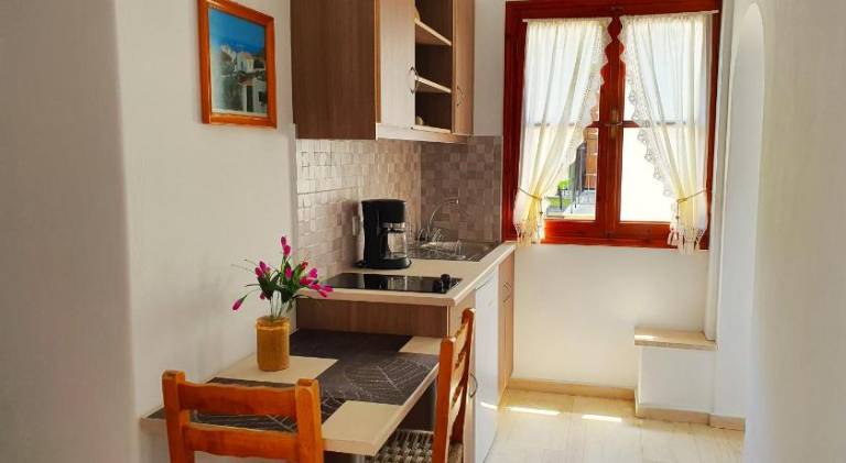 Holiday apartment with terrace — photo 4