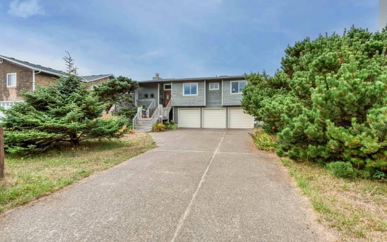 House  Waldport
