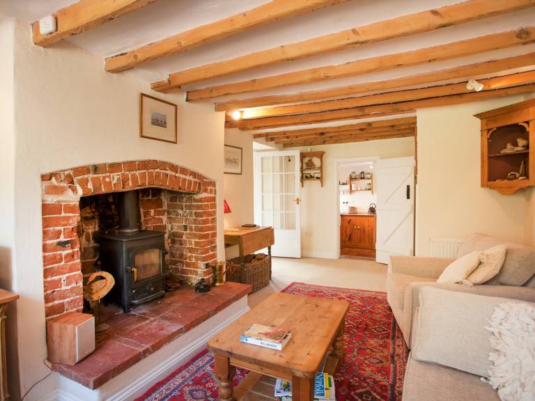 Children-friendly wonderful cottage with yard | Pets are welcome — photo 2