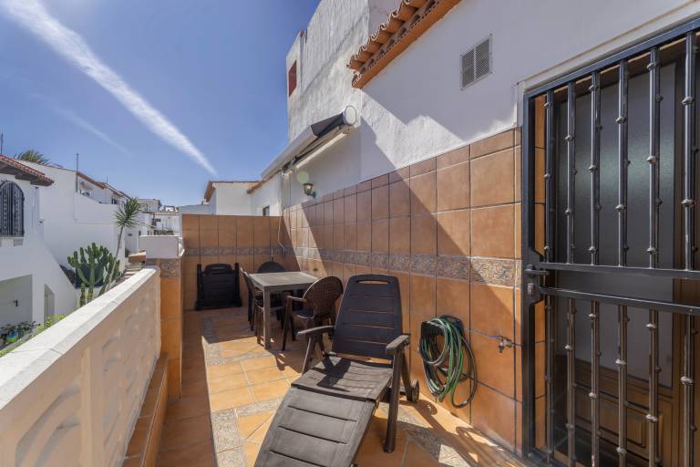 Rental apartment with terrace, yard & heated pool | Mountain view — photo 2
