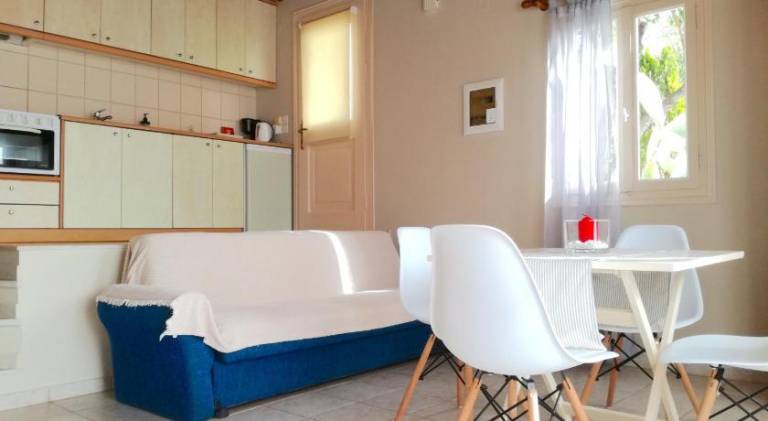 Wonderful rental apartment with terrace, pool & yard | Dogs allowed — photo 4