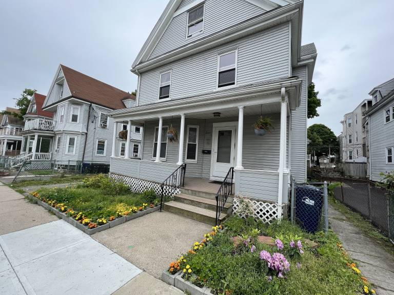 House  Ashmont