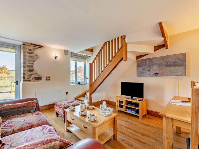 Cottage with garden, terrace & BBQ — photo 3