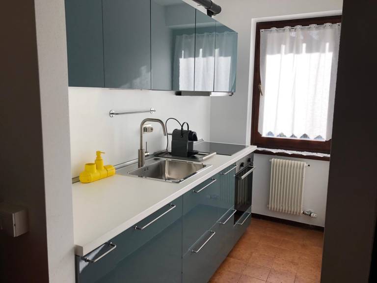 Rental apartment with yard — photo 4