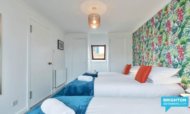 House with patio | Close to Brighton Palace Pier — photo 4