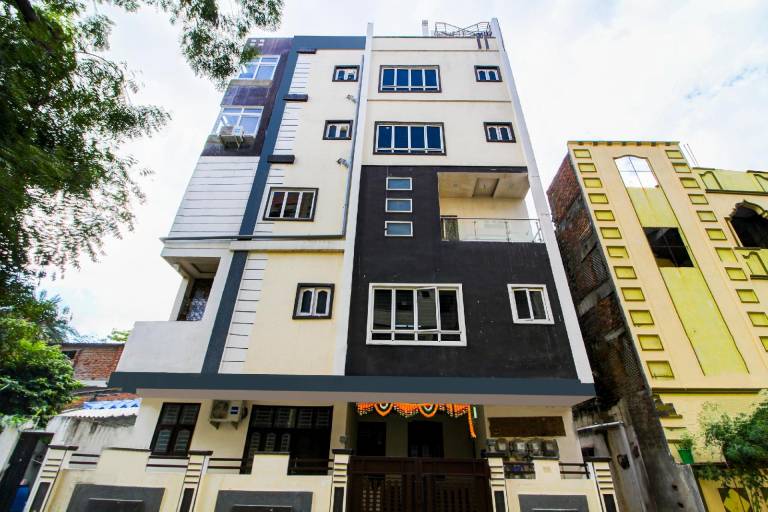 OYO Home 47339 Comfortable Stays