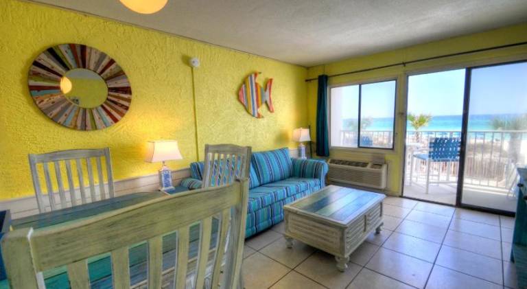 Rental apartment with jacuzzi, patio & grill in Bay City, AL