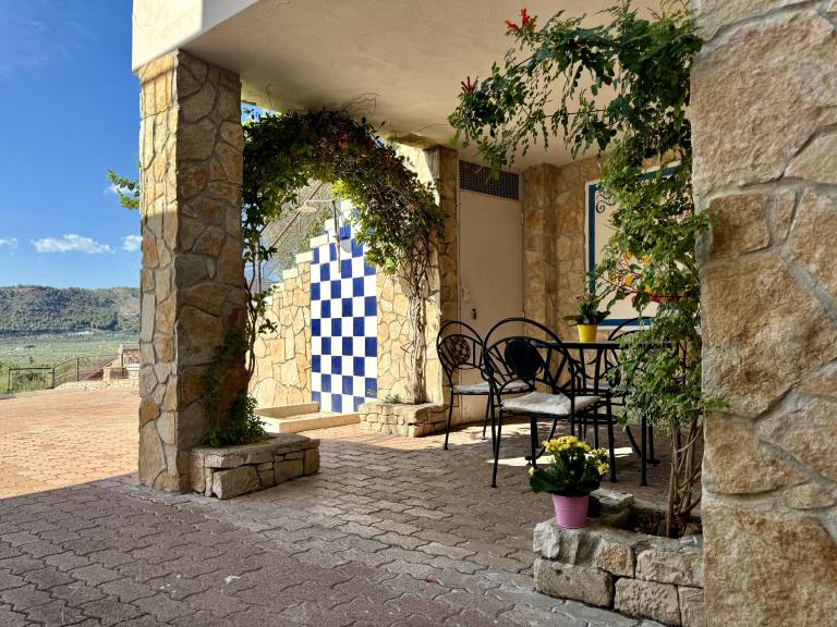 Nice holiday apartment with patio, yard & pool | Pet-friendly — photo 5
