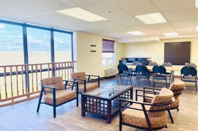 Days Inn by Wyndham Grande Prairie