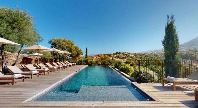 Hotel Restaurant Villa Josephine in L'Île-Rousse
