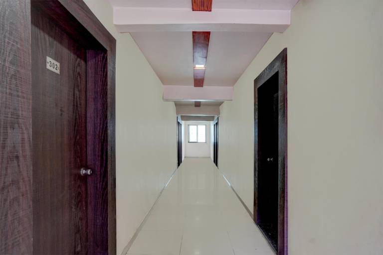 Hotel O Kokanratna