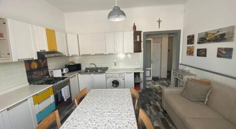 Apartment | Next to Fontana del Delfino | Pets allowed — photo 4